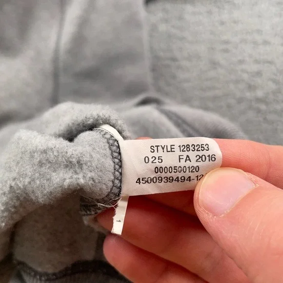 Under Armour Hoodie Womens Small Gray Sweatshirt Pullover Fleece Spell Out - Picture 11 of 12